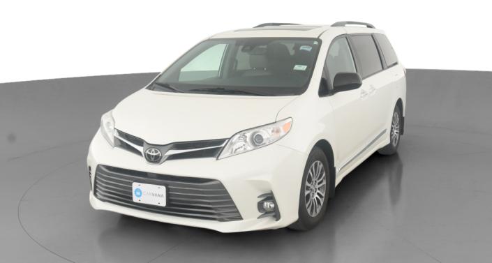 2020 Toyota Sienna XLE -
                Indianapolis, IN