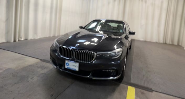 2016 BMW 7 Series 740i Hero Image