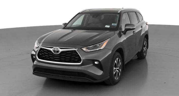 2021 Toyota Highlander XLE -
                Beverly, NJ