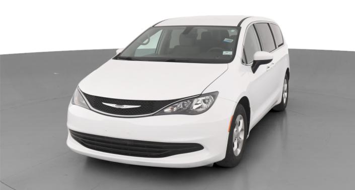 2017 Chrysler Pacifica LX Hero Image