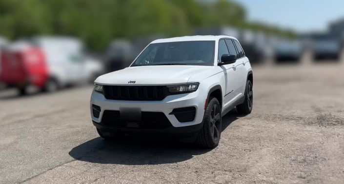 2022 Jeep Grand Cherokee Altitude -
                Norfolk, MA