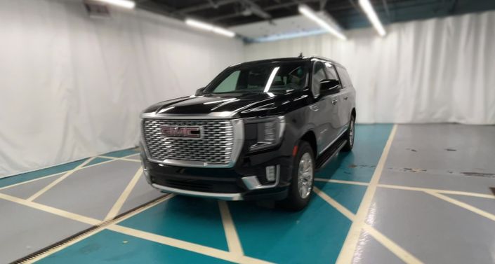 2023 GMC Yukon XL Denali Hero Image