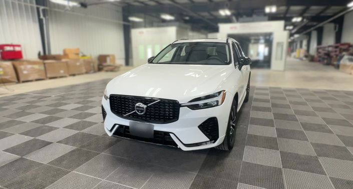 2023 Volvo XC60 B5 Plus Hero Image