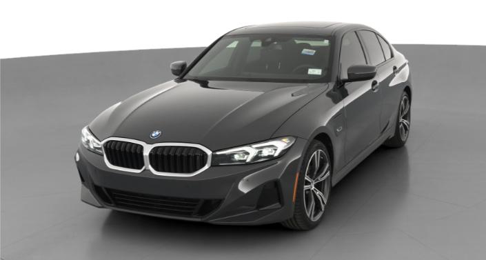 2023 BMW 3 Series 330e Hero Image