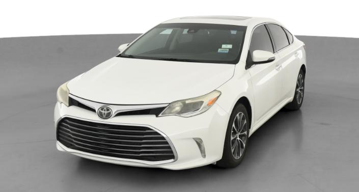 2017 Toyota Avalon XLE Hero Image