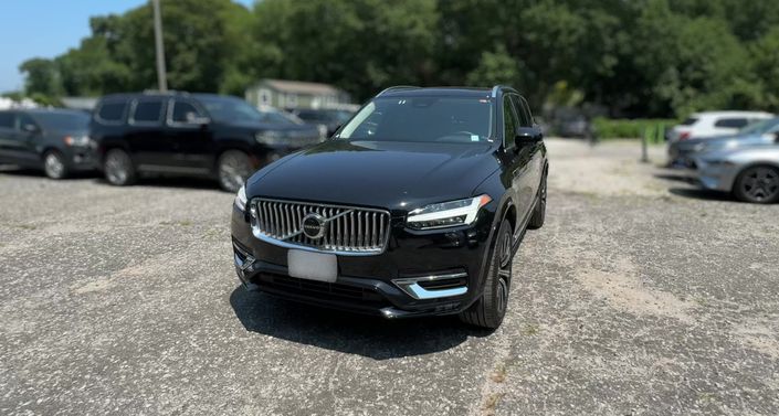 2023 Volvo XC90 B6 Plus -
                Yaphank, NY