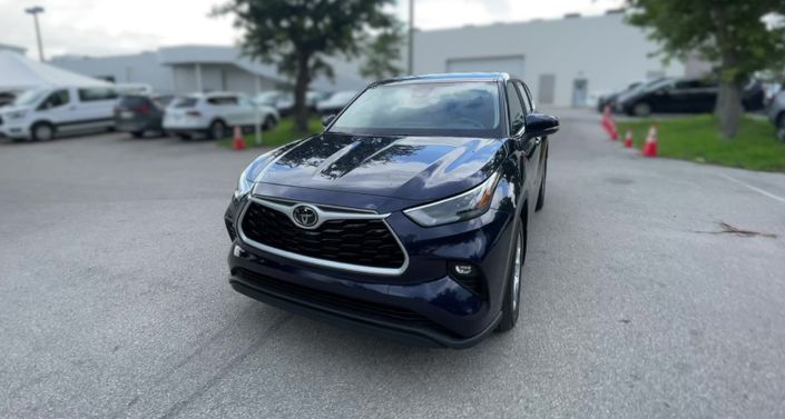 2023 Toyota Highlander LE -
                Miami, FL