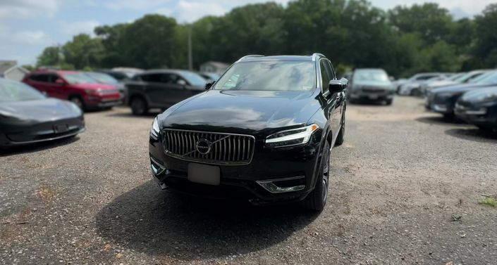 2023 Volvo XC90 B6 Plus -
                Yaphank, NY