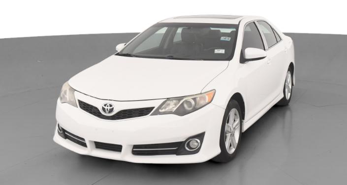 2014 Toyota Camry SE -
                Indianapolis, IN