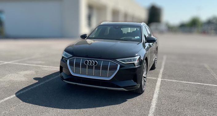 Thumbnail: 2019 Audi e-tron - 1