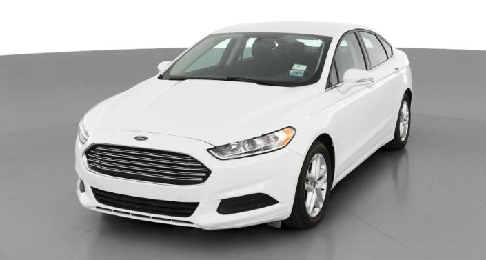 2016 Ford Fusion SE Hero Image