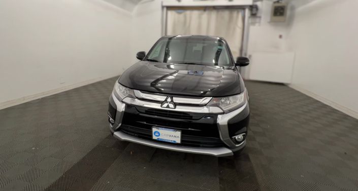 2017 Mitsubishi Outlander SE -
                Framingham, MA