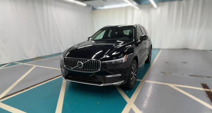 2023 Volvo XC60 B5 Plus Hero Image