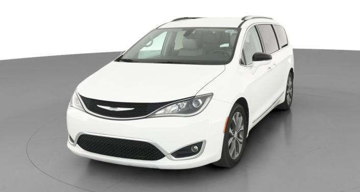 2017 Chrysler Pacifica Limited -
                Concord, NC