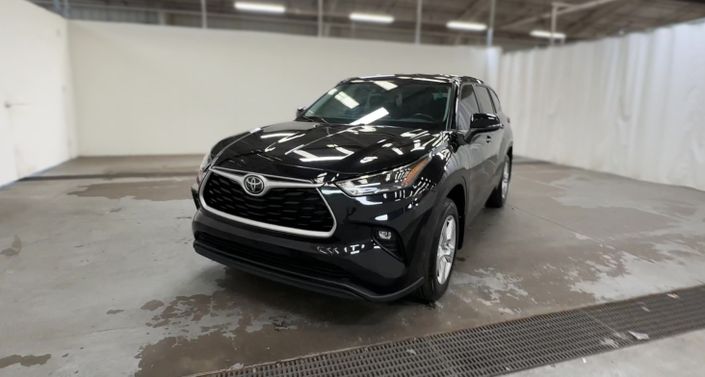 2023 Toyota Highlander LE -
                Manville, NJ