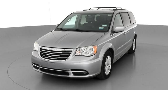 2014 Chrysler Town & Country Touring -
                Lorain, OH