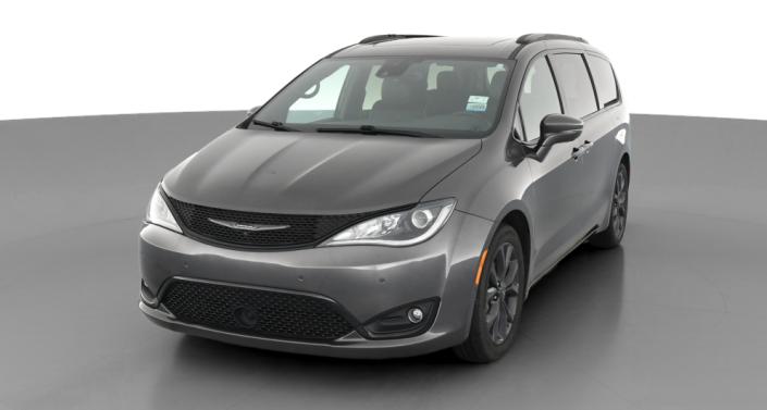 2019 Chrysler Pacifica Limited -
                Trenton, OH