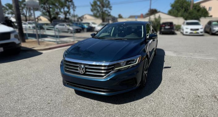 2022 Volkswagen Passat SE -
                Riverside, CA