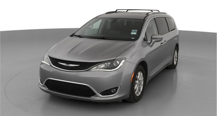 2020 Chrysler Pacifica Touring L -
                Lorain, OH