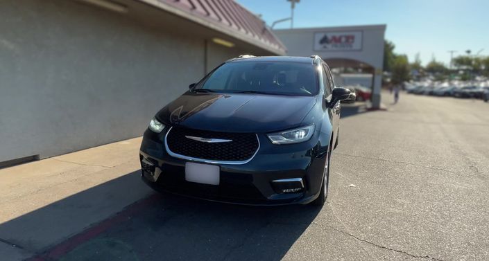 2022 Chrysler Pacifica Touring L -
                Rocklin, CA