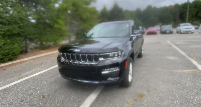 2023 Jeep Grand Cherokee Limited Edition -
                Yaphank, NY