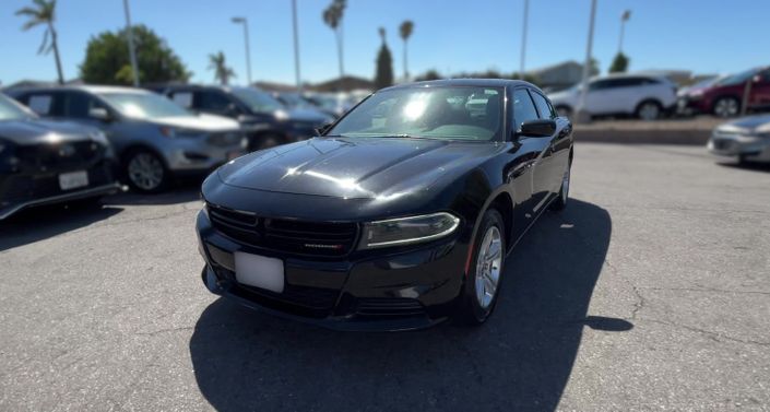 2022 Dodge Charger SXT Hero Image