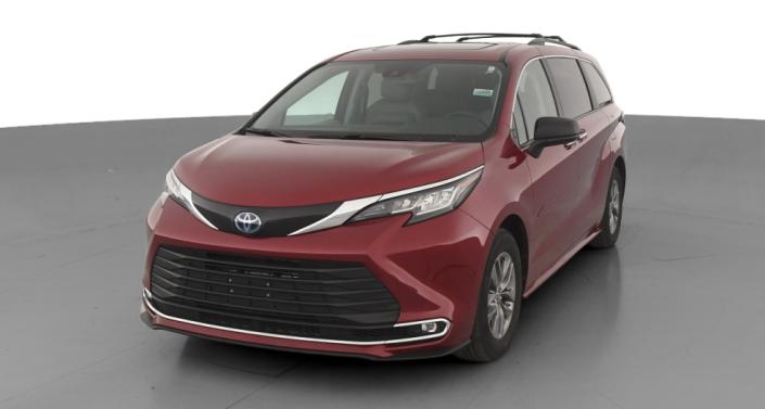 2023 Toyota Sienna XLE -
                Indianapolis, IN