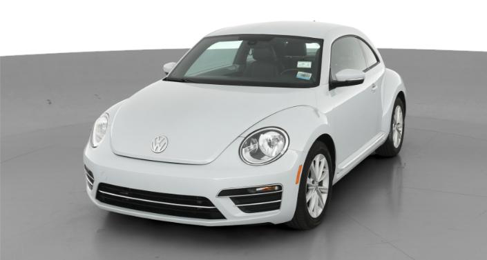 2017 Volkswagen Beetle SE -
                Lorain, OH