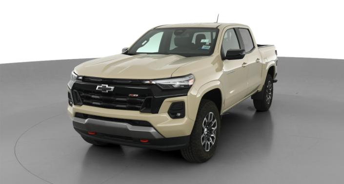 2023 Chevrolet Colorado Z71 -
                Lorain, OH