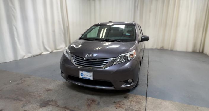 2016 Toyota Sienna XLE -
                Riverside, CA