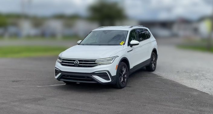 Thumbnail: 2022 Volkswagen Tiguan - 1