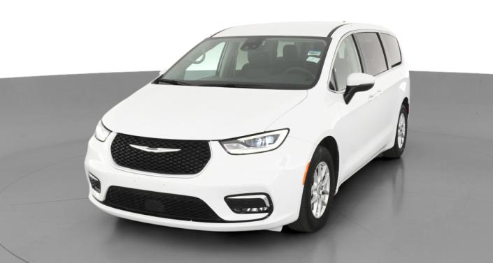 2023 Chrysler Pacifica Touring L -
                San Antonio, TX