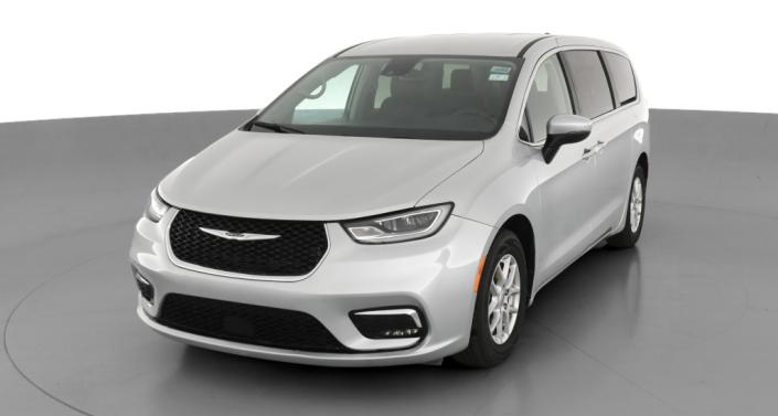 2023 Chrysler Pacifica Touring L -
                Framingham, MA