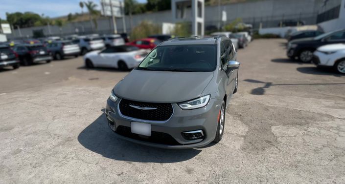 2022 Chrysler Pacifica Limited -
                San Diego, CA