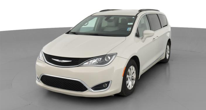 2017 Chrysler Pacifica Touring L -
                Concord, NC