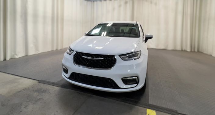2023 Chrysler Pacifica Touring L -
                  Rocklin, CA