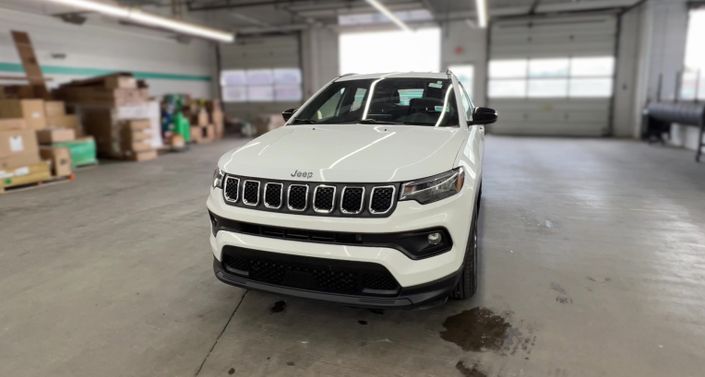 2023 Jeep Compass Latitude -
                Akron, NY