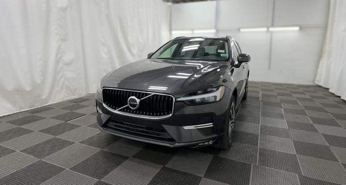 2022 Volvo XC60 B5 Momentum -
                Framingham, MA