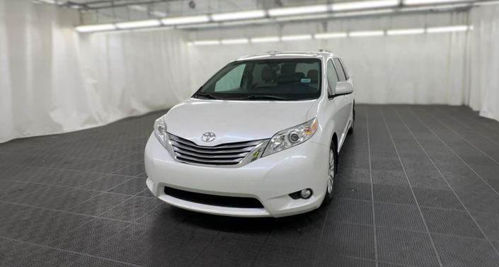 2016 Toyota Sienna XLE -
                Indianapolis, IN