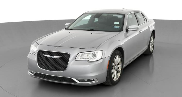 2018 Chrysler 300 Limited Edition -
                Lorain, OH