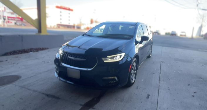 2023 Chrysler Pacifica Hybrid Touring L -
                Manville, NJ