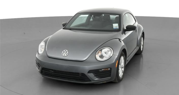 2018 Volkswagen Beetle S -
                Lorain, OH