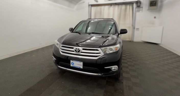 2013 Toyota Highlander Base -
                Framingham, MA