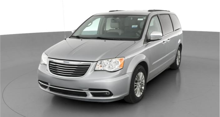 2014 Chrysler Town & Country Touring -
                Lorain, OH