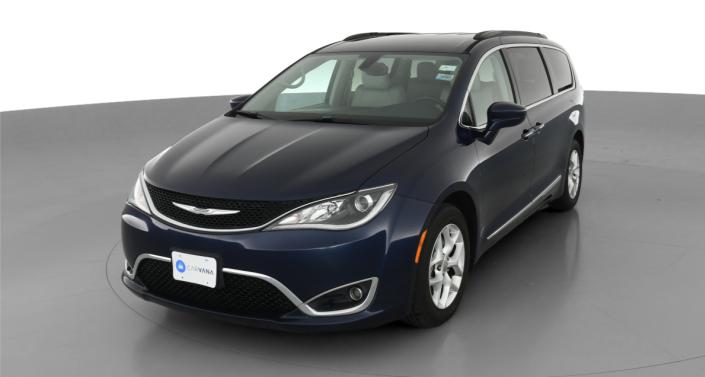 2017 Chrysler Pacifica Touring L -
                Lorain, OH