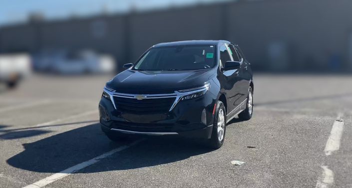 2023 Chevrolet Equinox LT -
                Yaphank, NY