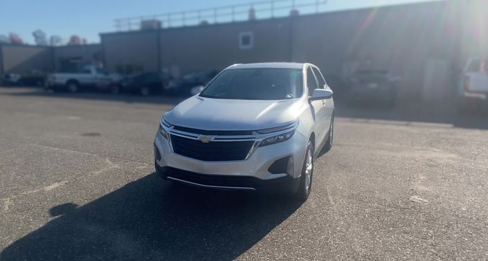 2022 Chevrolet Equinox LT -
                Manville, NJ