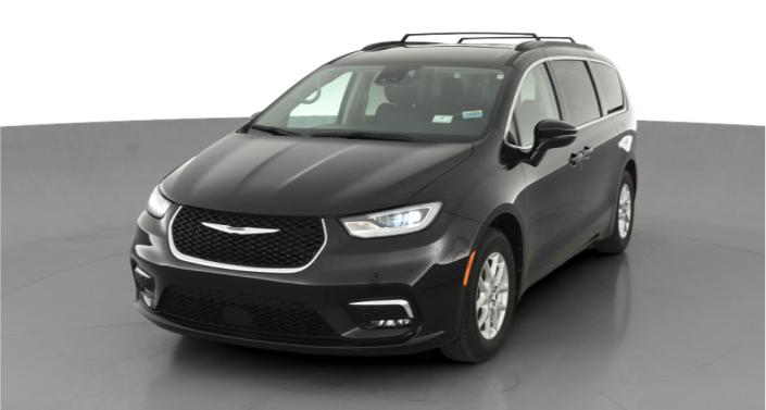 2022 Chrysler Pacifica Touring L Hero Image