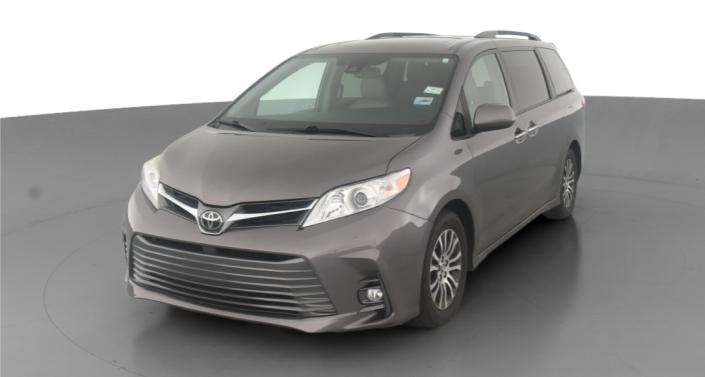 2019 Toyota Sienna XLE -
                Indianapolis, IN