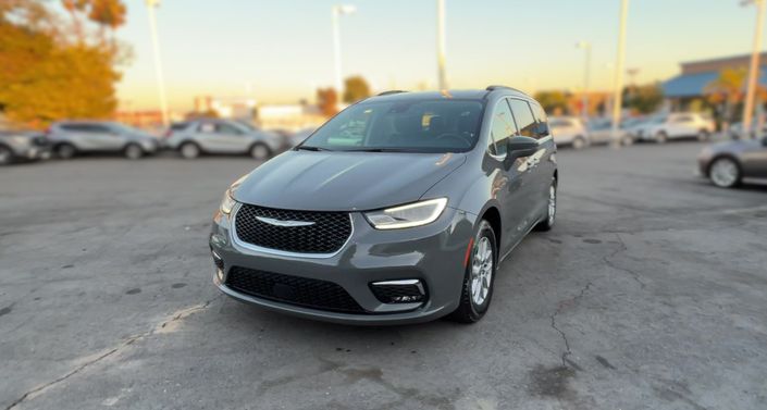 2022 Chrysler Pacifica Touring L -
                Rocklin, CA